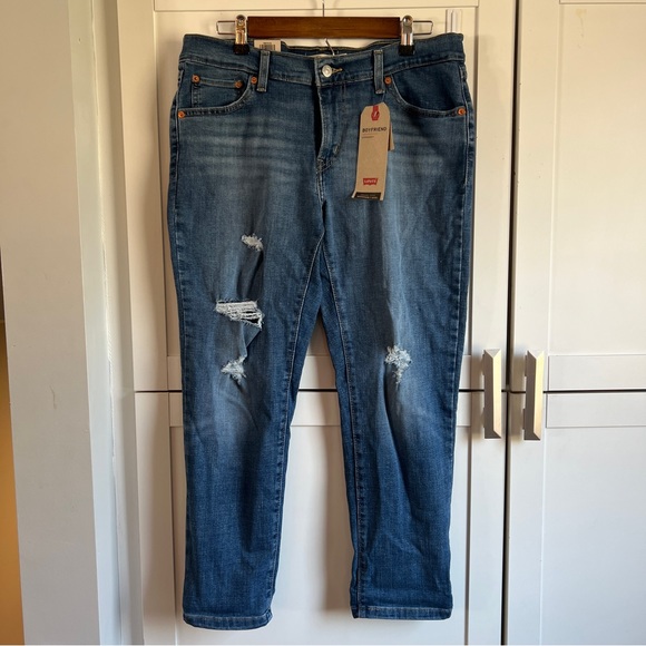 Levi's Denim - NWT Levi's boyfriend mid-rise relaxed tapered leg Size 8/29